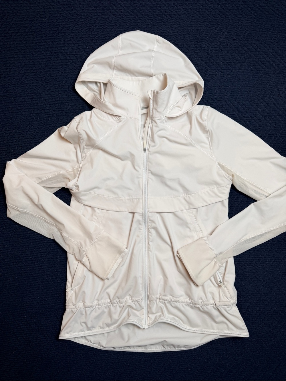 lululemon athletica Women's White Hooded Full Zip Jacket 6 Polyester Pockets